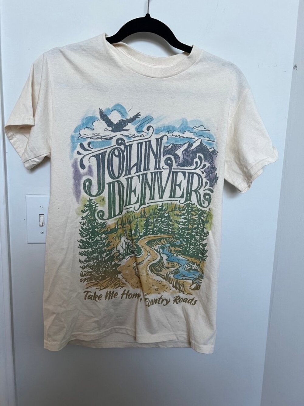 John Denver Take Me Home Country Roads Graphic Tee S NWT - Picture 4 of 4